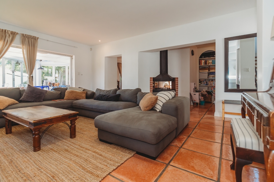 4 Bedroom Property for Sale in Heatherlands Western Cape